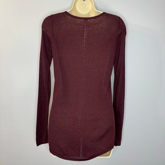 Lululemon Maroon V-Neck Sweater Lightweight Pullover Long Sleeve Logo SZ 2 - Picture 9 of 11